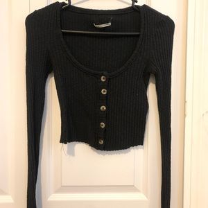 urban outfitters square neck button up cropped long sleeved shirt